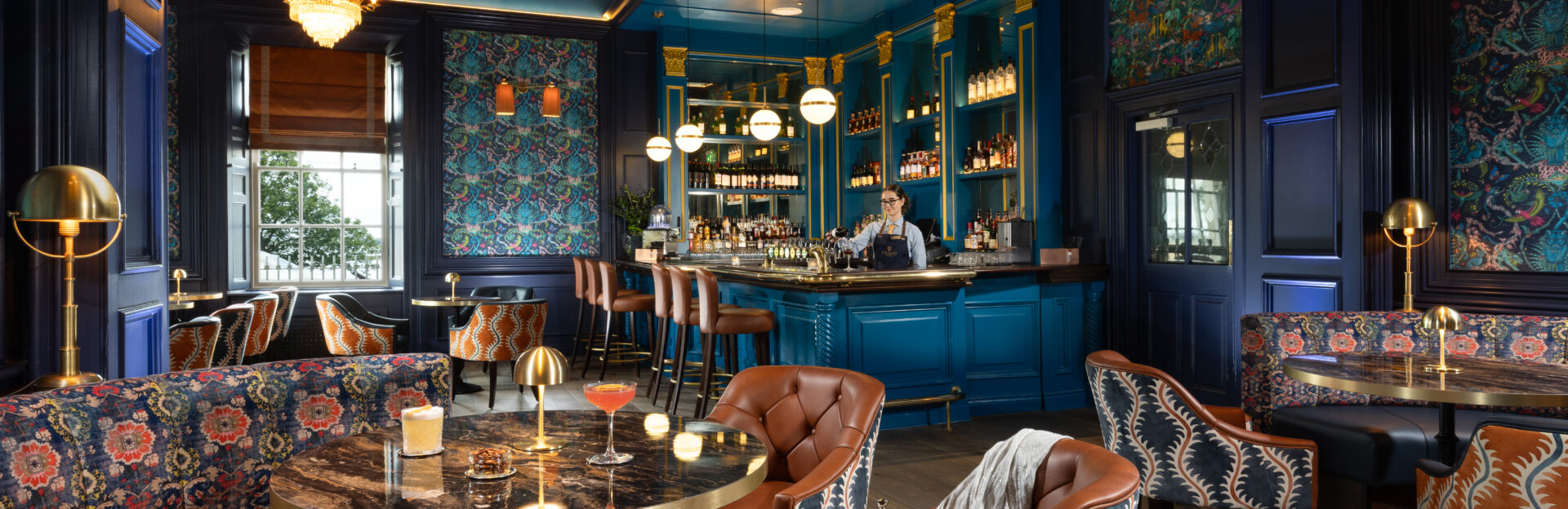 2 Milestone Moments urban luxury cocktail bar