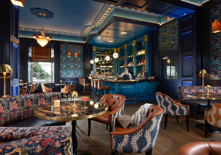 2 Milestone Moments urban luxury cocktail bar