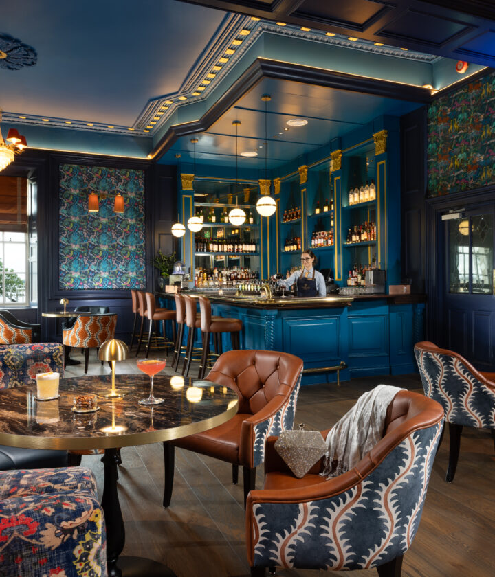 2 Milestone Moments urban luxury cocktail bar