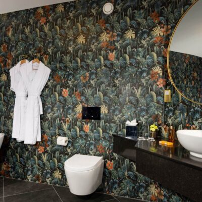 Penthouse Suite Bathroom 1