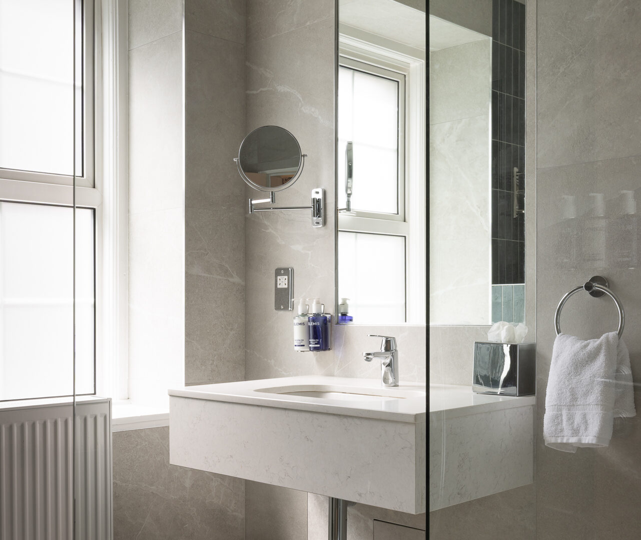 Junior Suite Bathroom