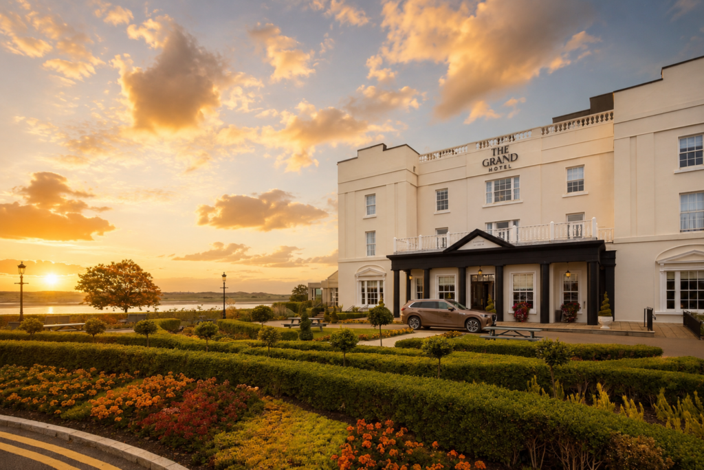 Beyond The Grand Hotel Autumnul Exterior