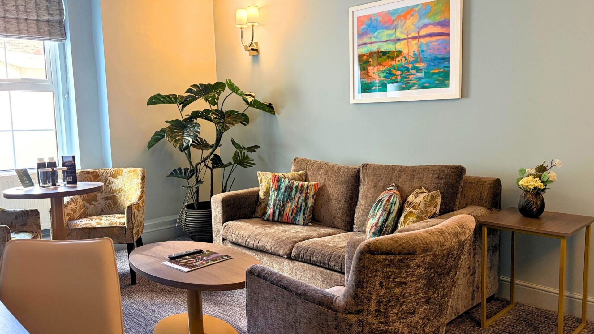 Junior Suite Living Room 4